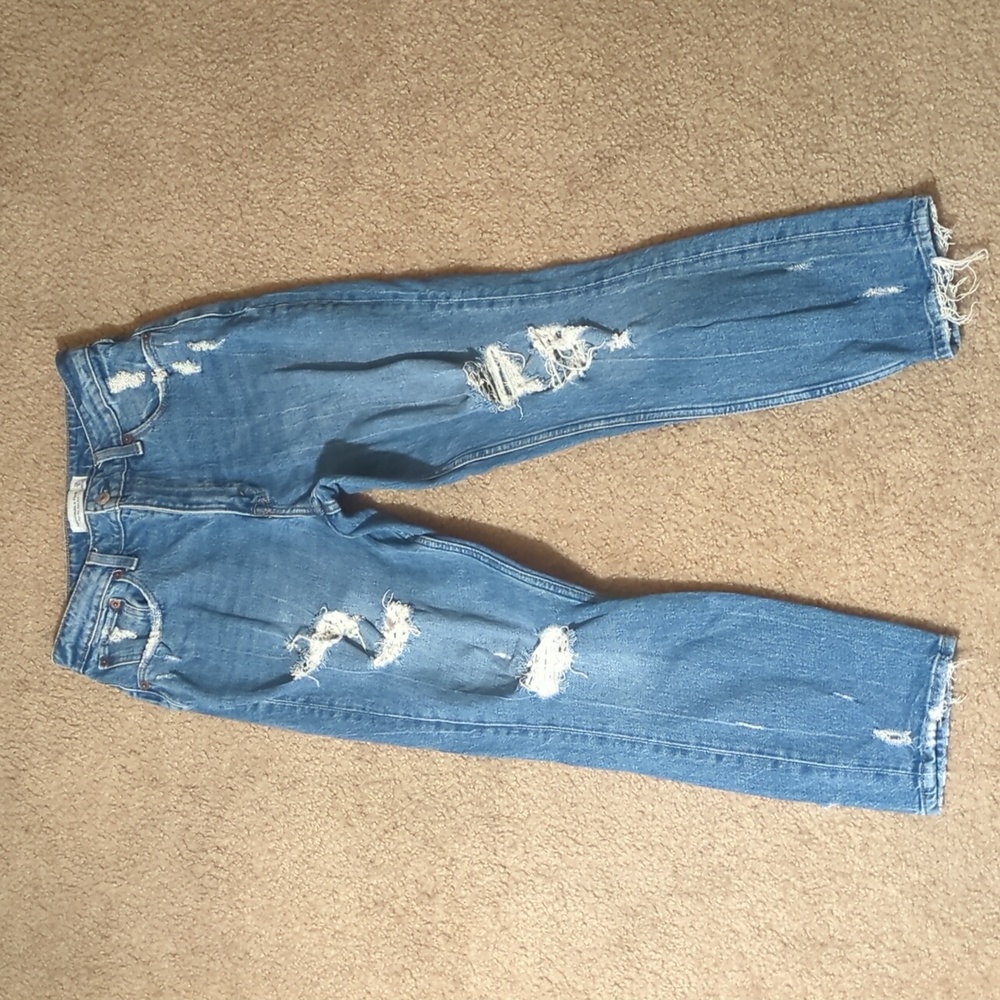 Abercrombie & Fitch Curve Love Women's Blue Distressed High Rise mom Jeans Sz 28